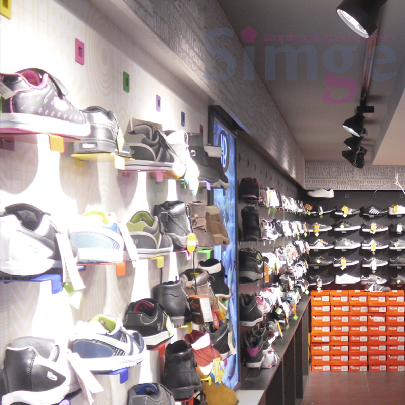 Insigne de panneau en bois de porte-chaussures