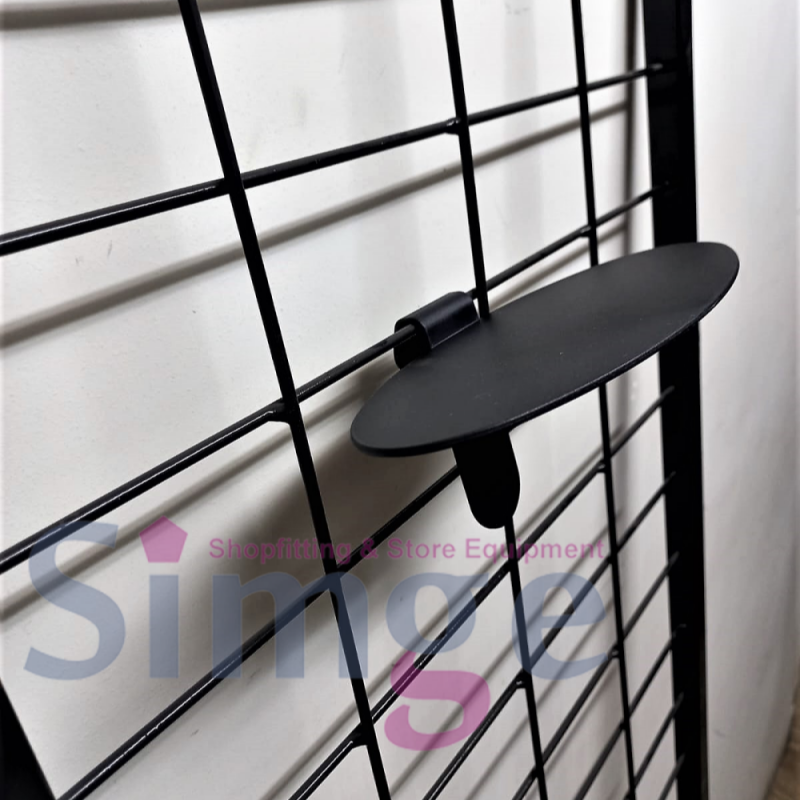 Étagère à chaussures en plastique montée sur fil