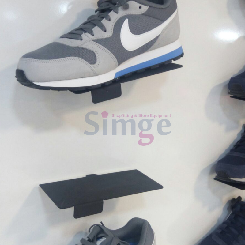Shoe Store Shelf That Can Be Screwed to the Wall and Chipboard